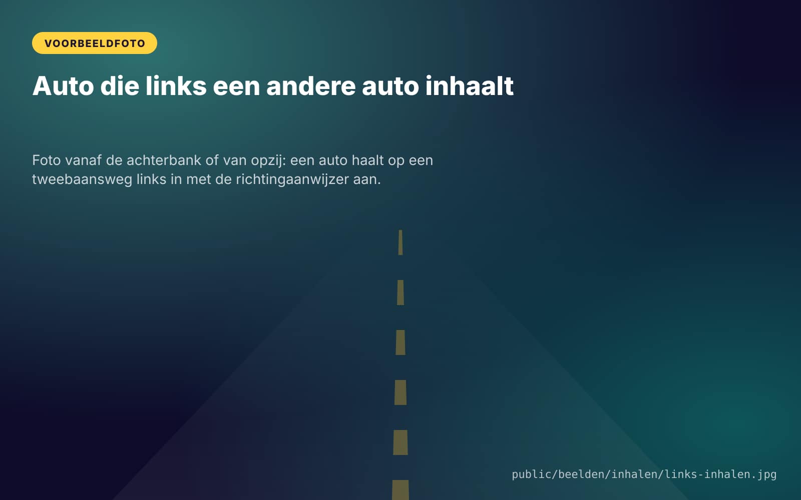 Auto die links een andere auto inhaalt